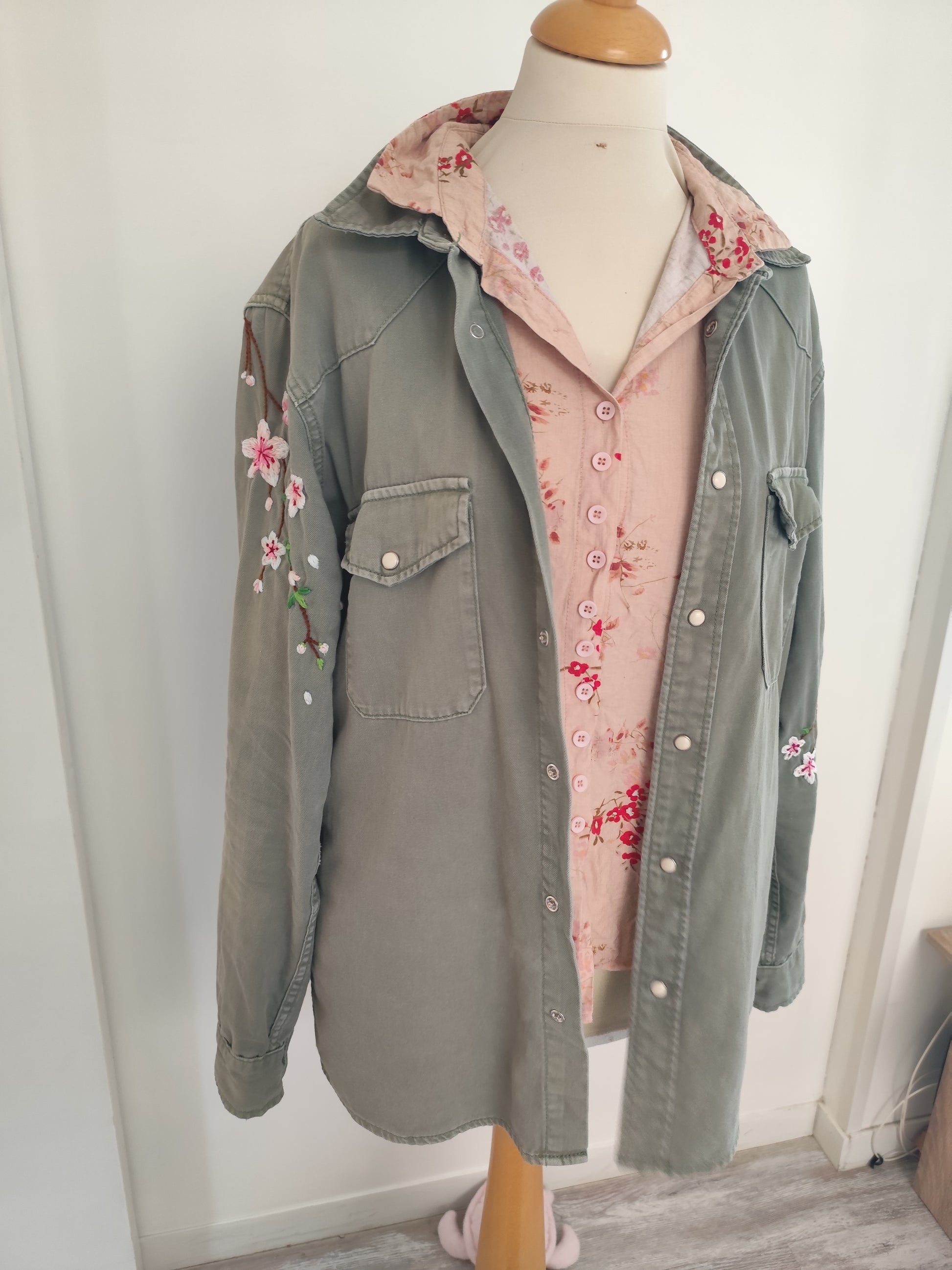 Surchemise Brodée Main Inspi Japonaise