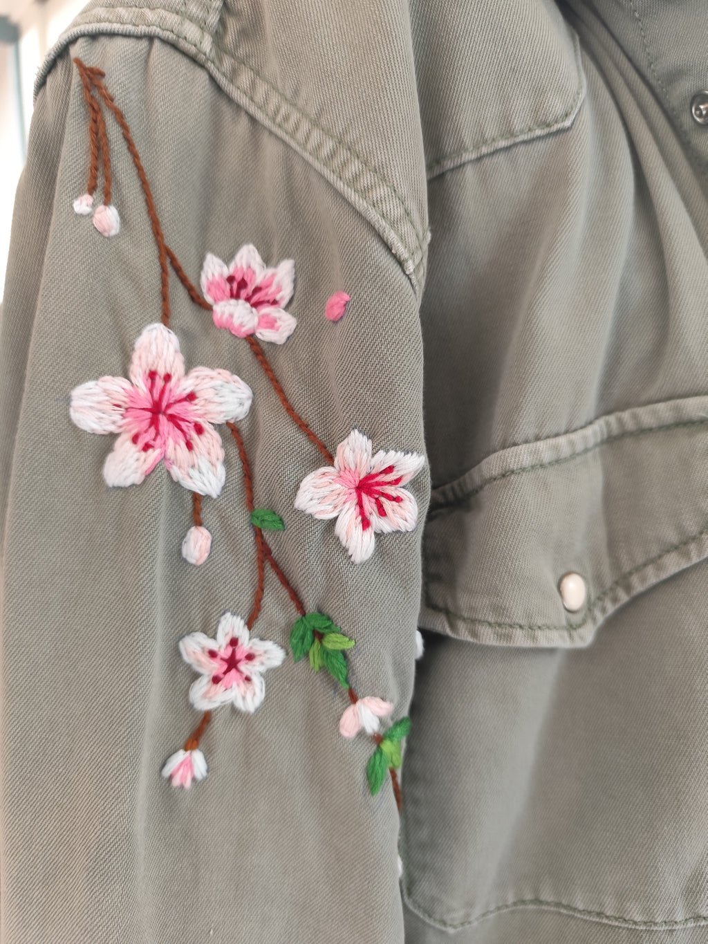 Surchemise Brodée Main Inspi Japonaise