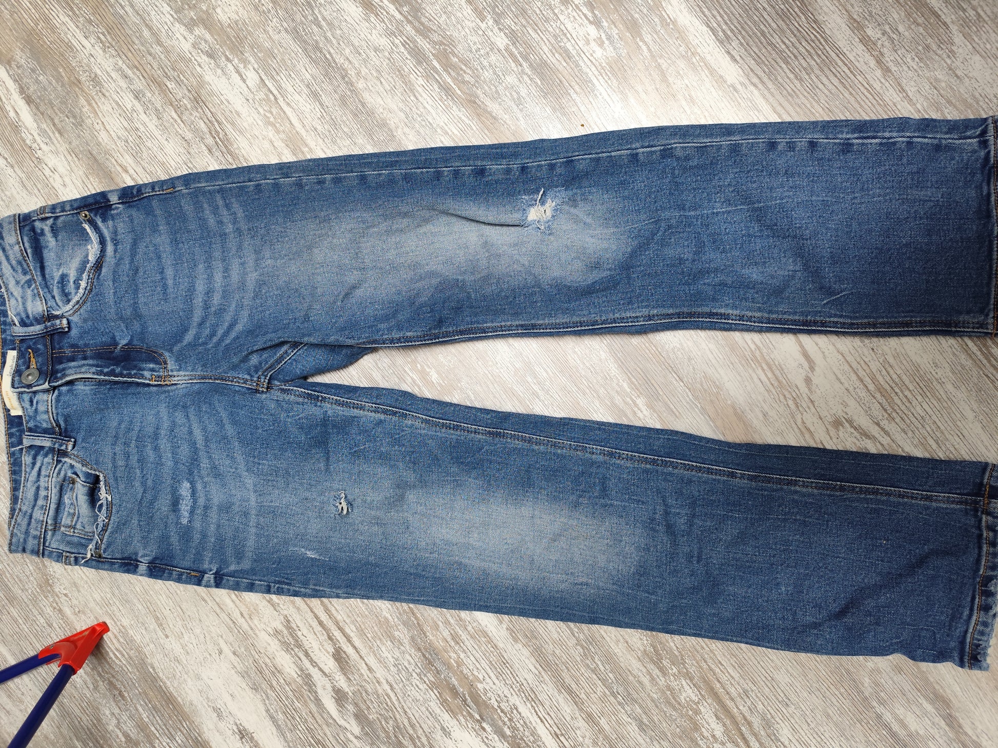 Jean fleur brodé T34