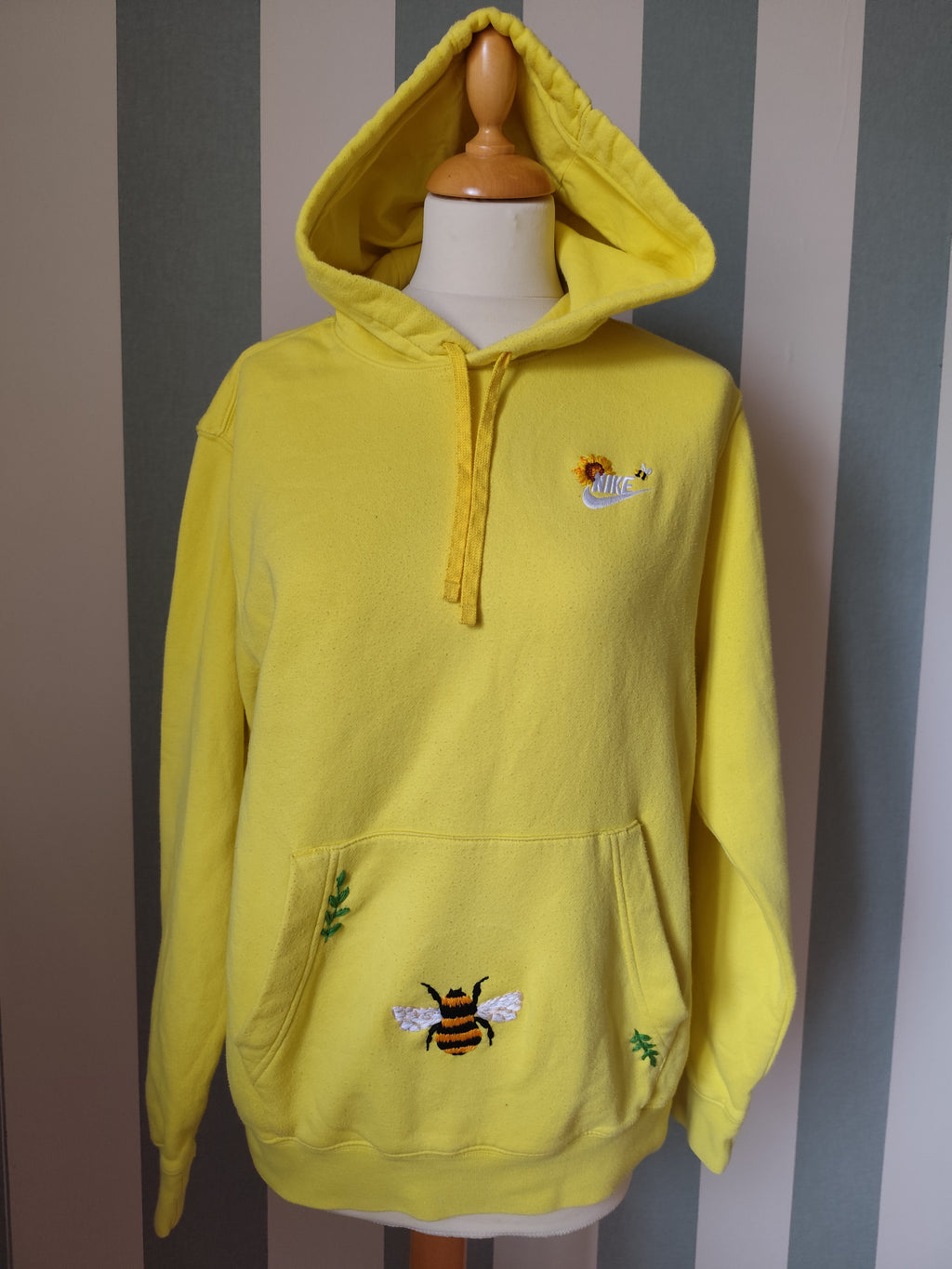 Sweat Custom Broderie abeille