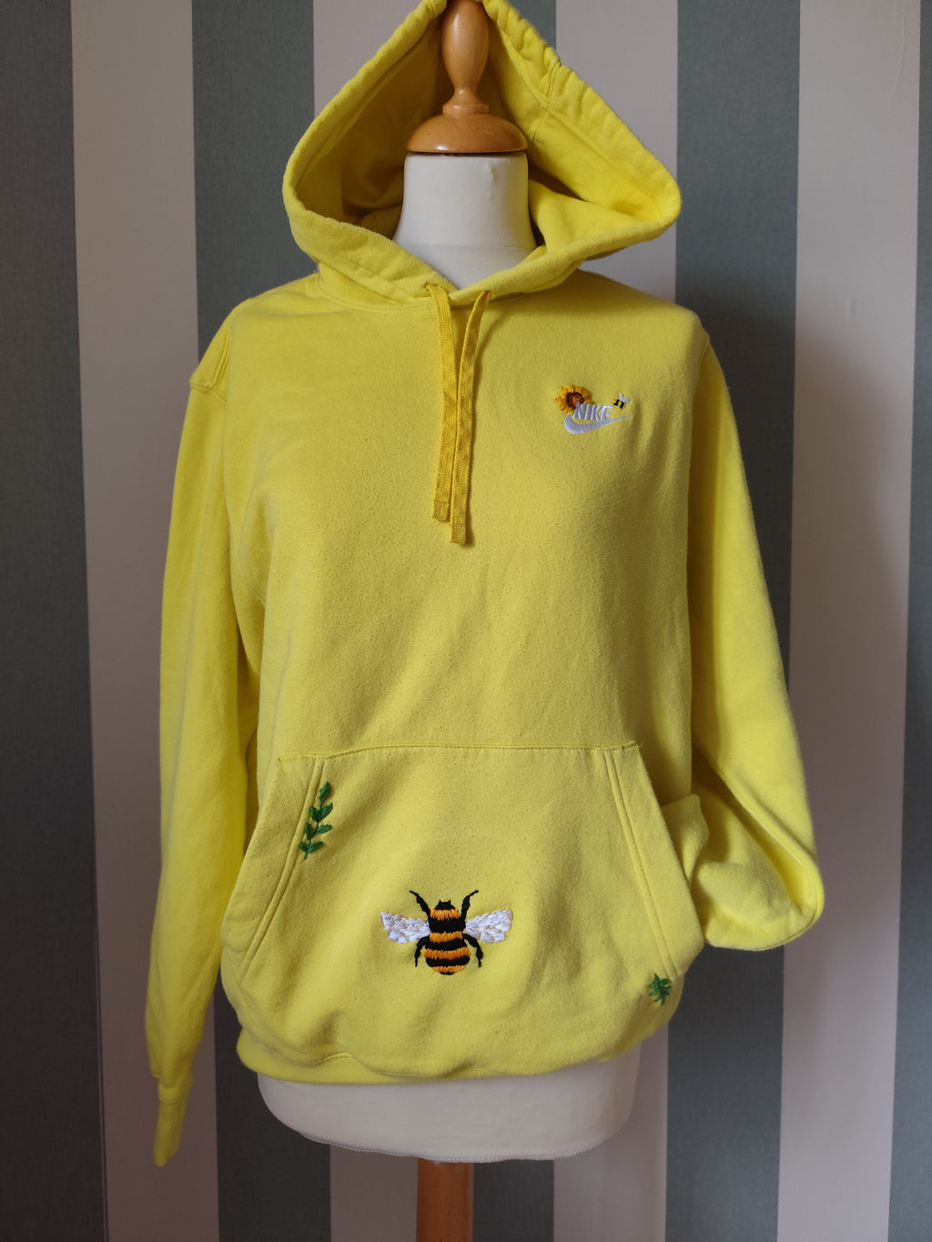 Sweat Custom Broderie abeille