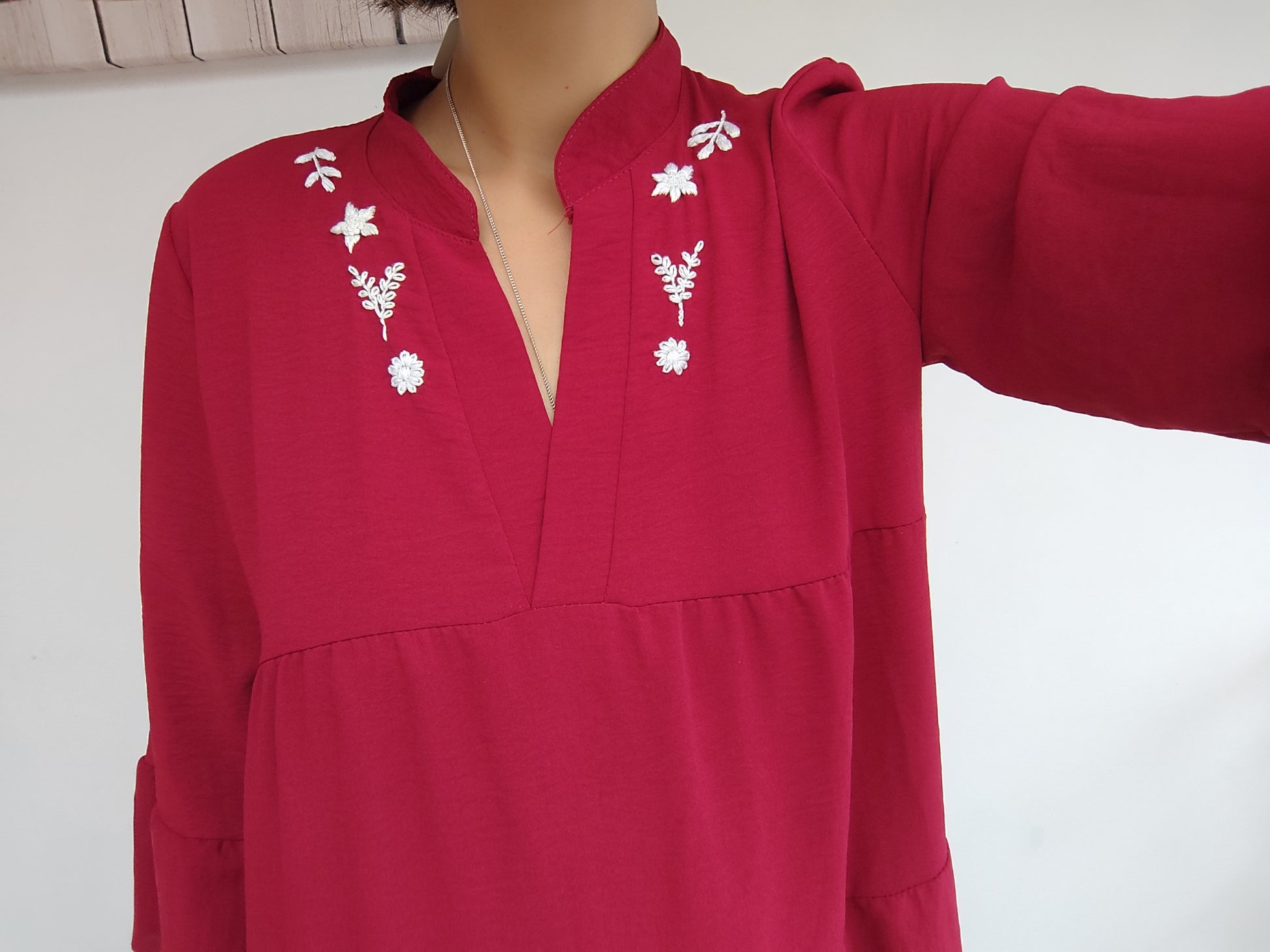 Robe bordeau brodé TU