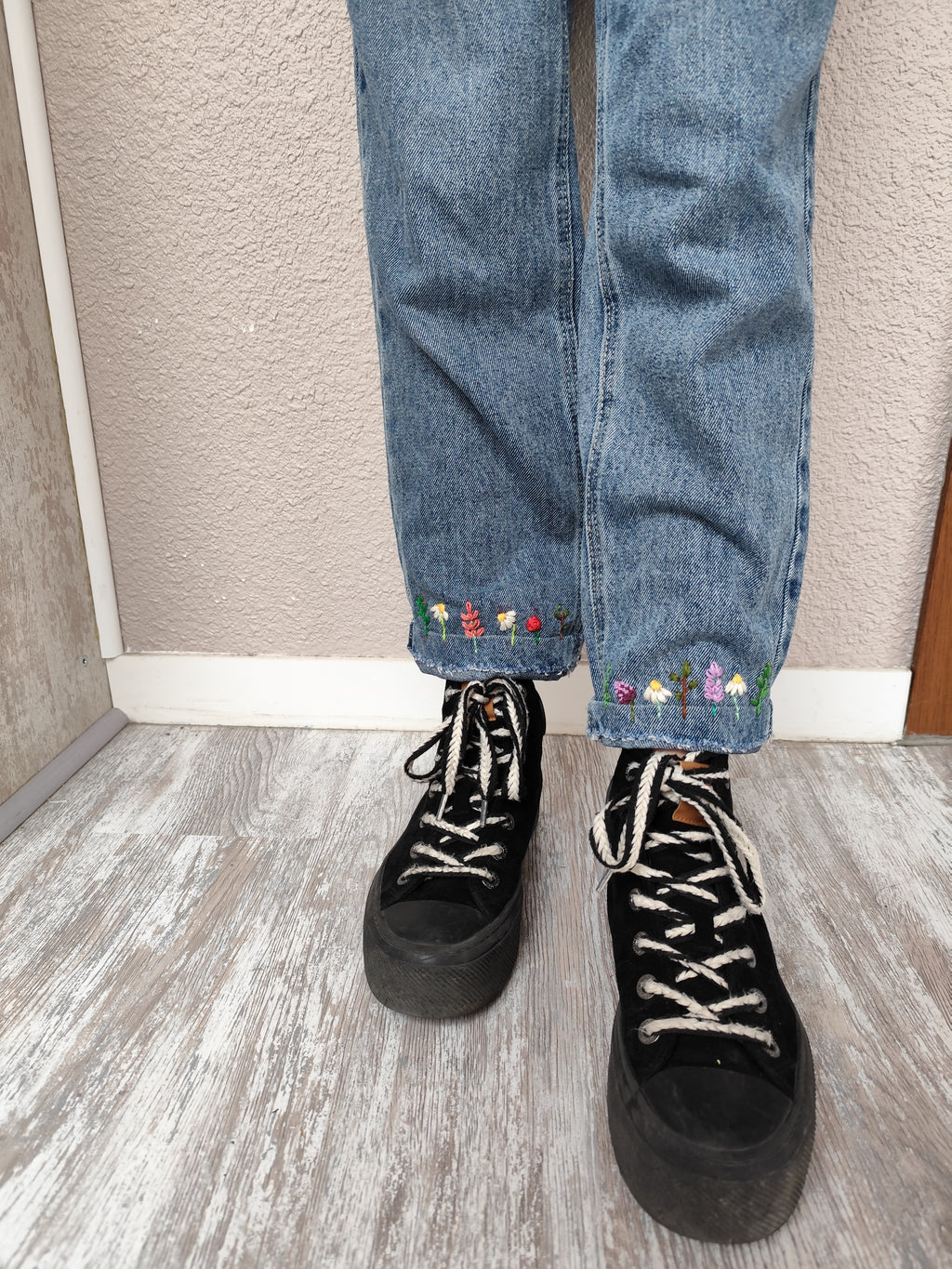 Jean fleurs cheville