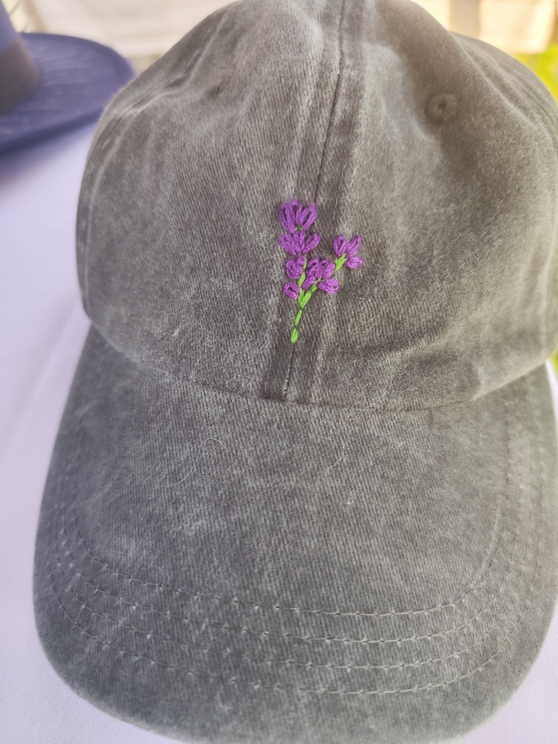 Casquette brodée (motifs divers)